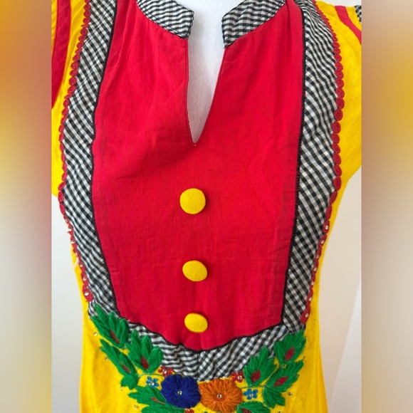 Vibrant Yellow Kurti with Hand Embroidered Floral Design - Picture 3 of 9